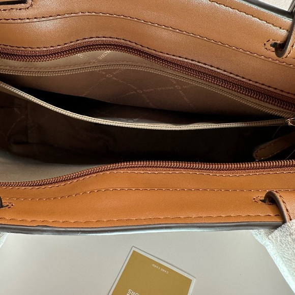 Michael Kors Women's Leather Jet Set Travel Tote Bag Purse NEW - Picture 11 of 12